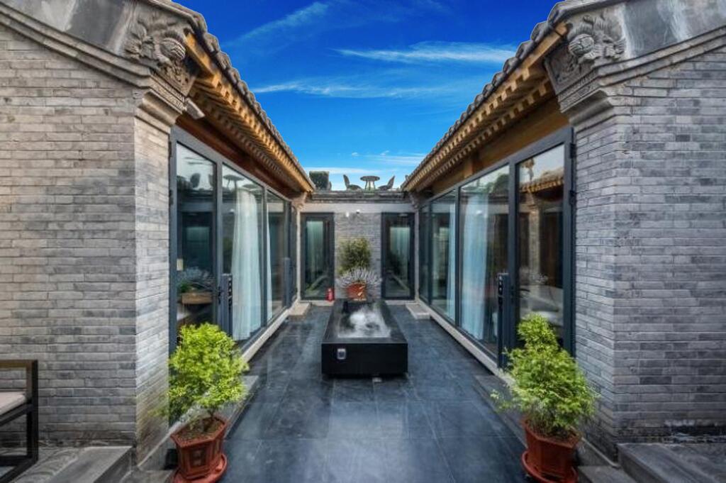 Beijing East Hotel (The Forbidden City, Drum Tower)