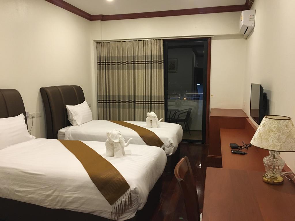 Nakhone Champa Hotel