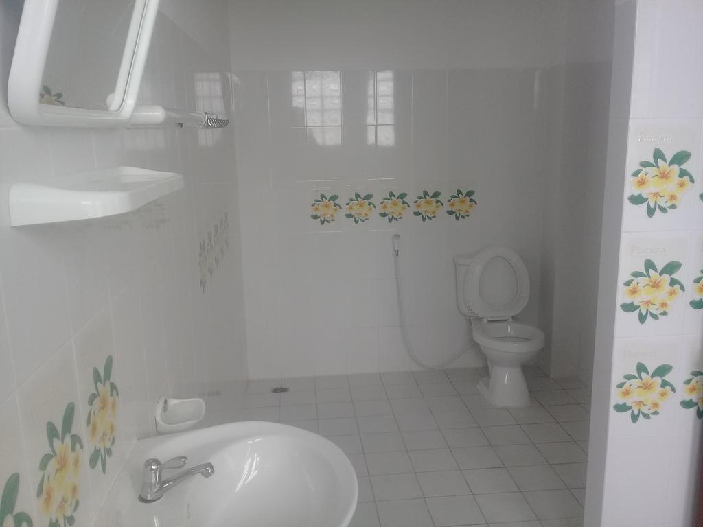 joli guesthouse