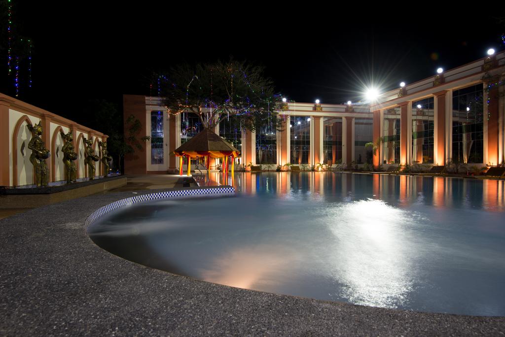 Su Tine San Royal Palace Hotel