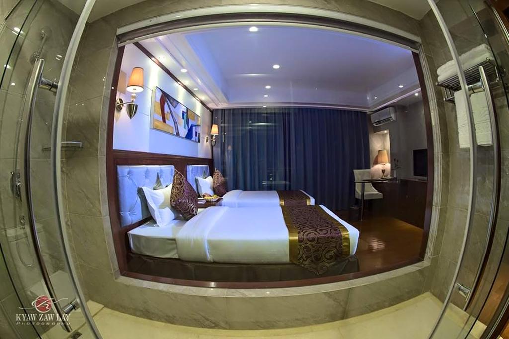Star World Hotel