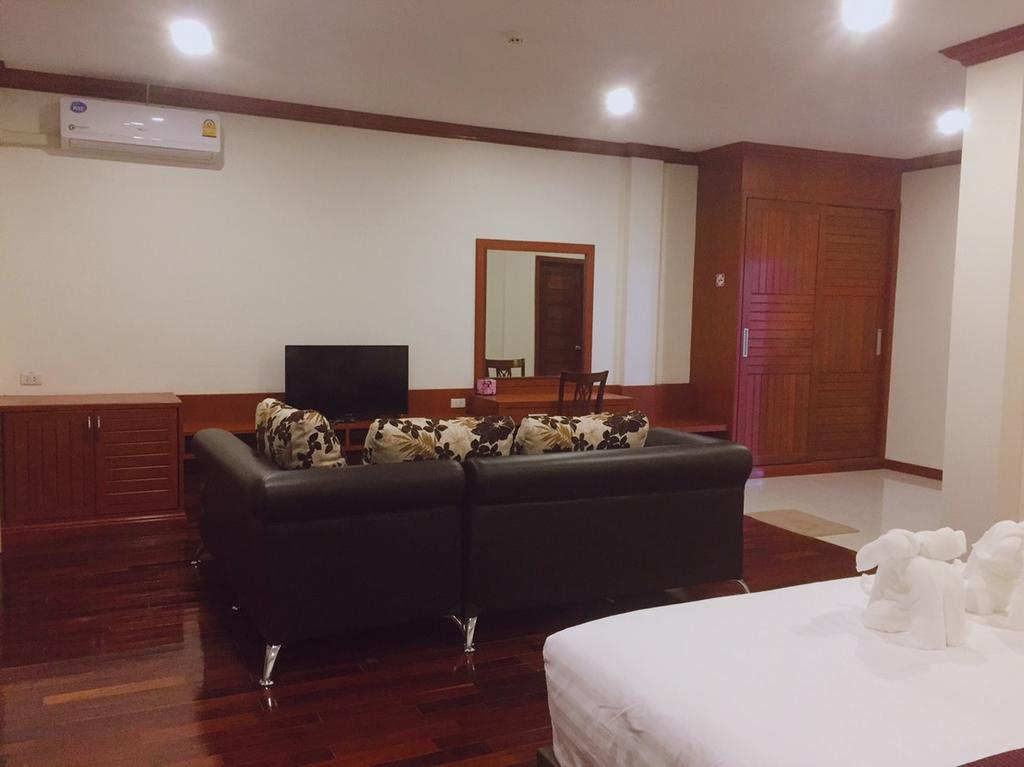 Nakhone Champa Hotel