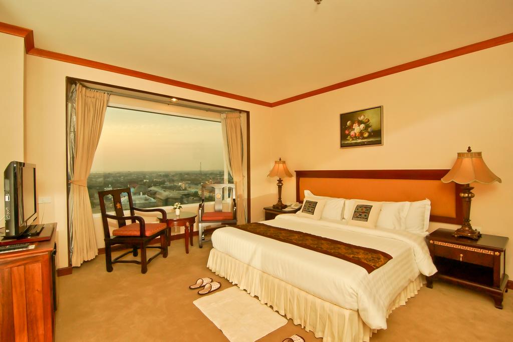 Champasak Grand Hotel