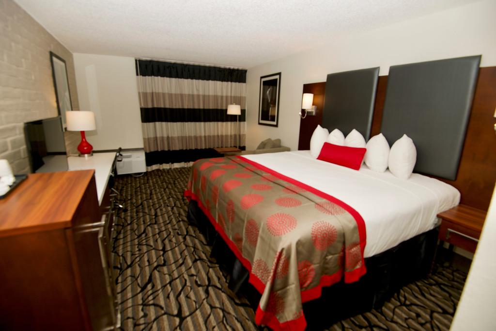 Ramada by Wyndham Austin South