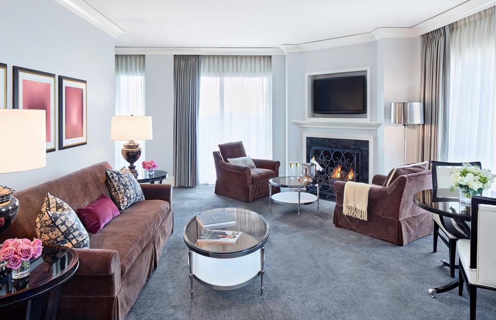 Waldorf Astoria Chicago