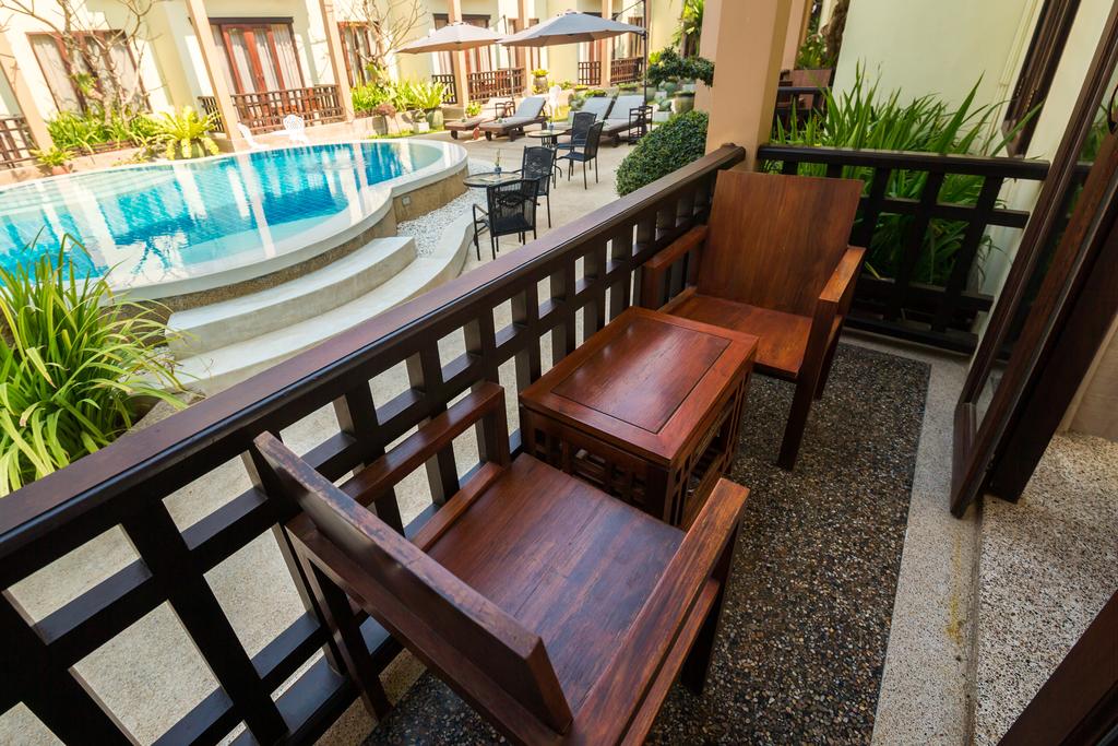 Ang Thong Hotel