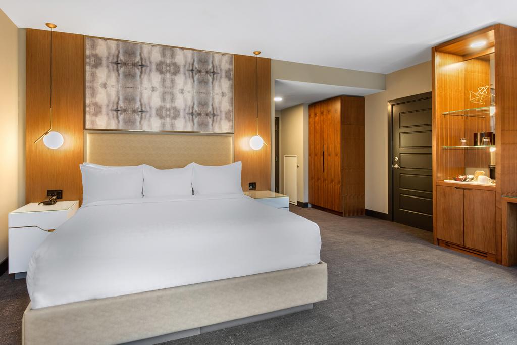 Cambria Hotel Downtown Dallas
