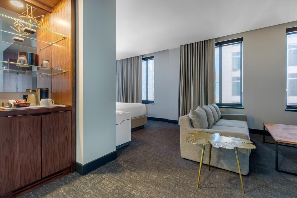 Cambria Hotel Downtown Dallas