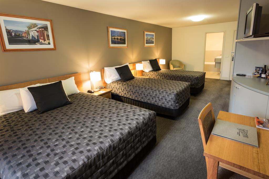 The Old Woolstore Apartment Hotel