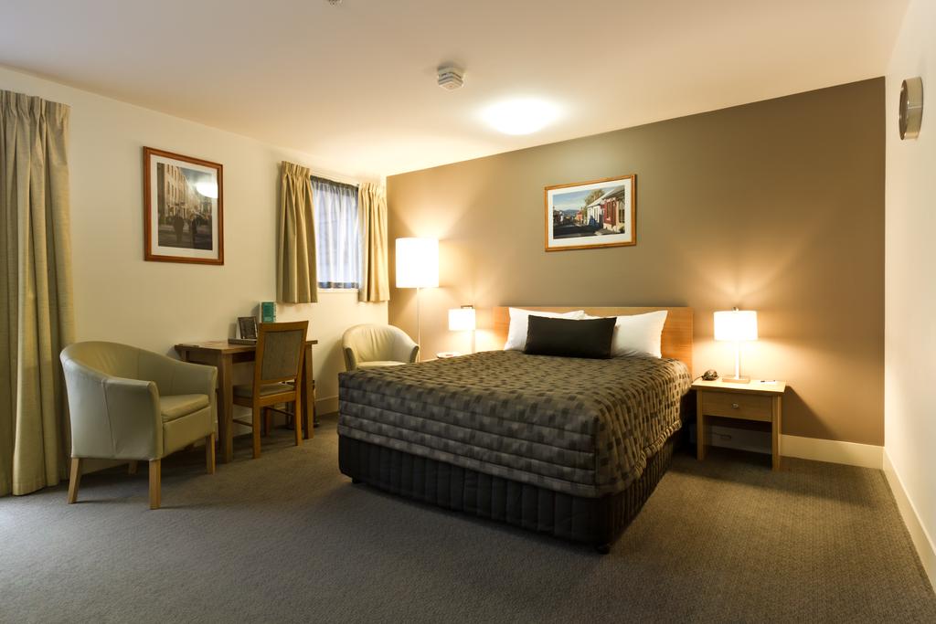 The Old Woolstore Apartment Hotel