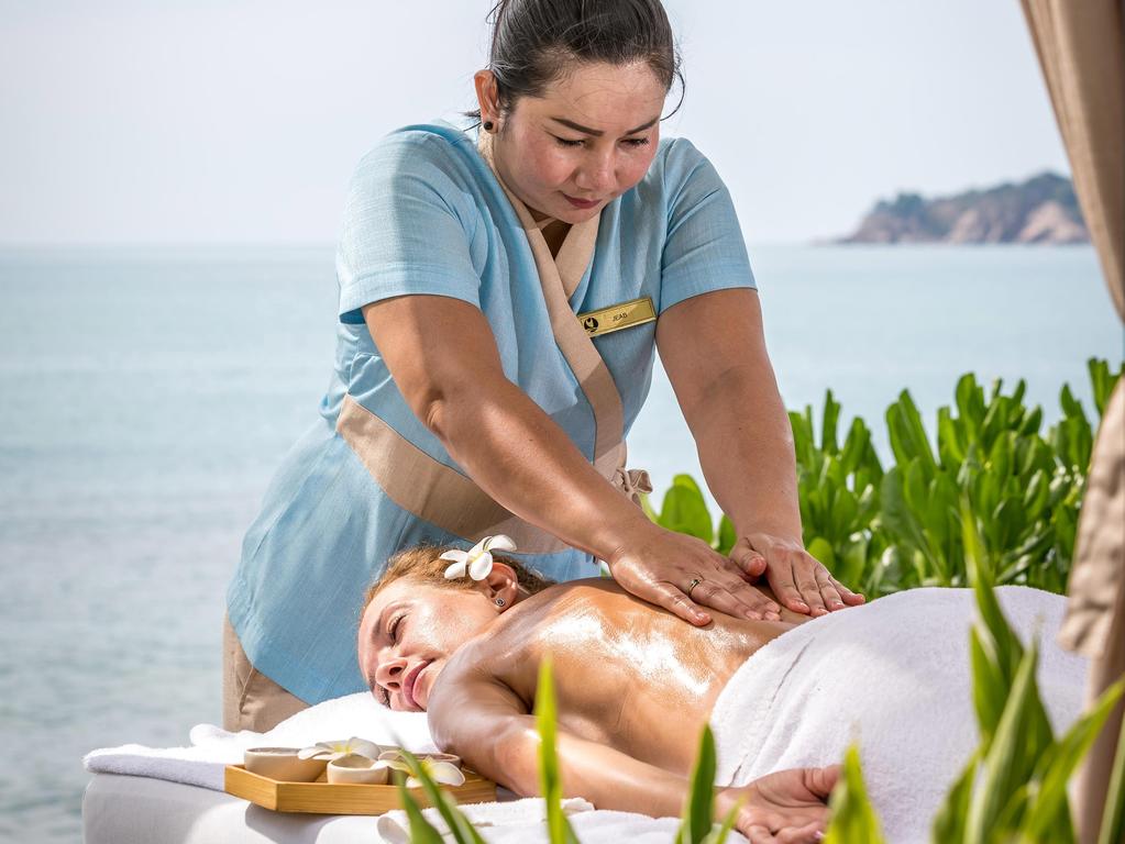 Outrigger Koh Samui Beach Resort