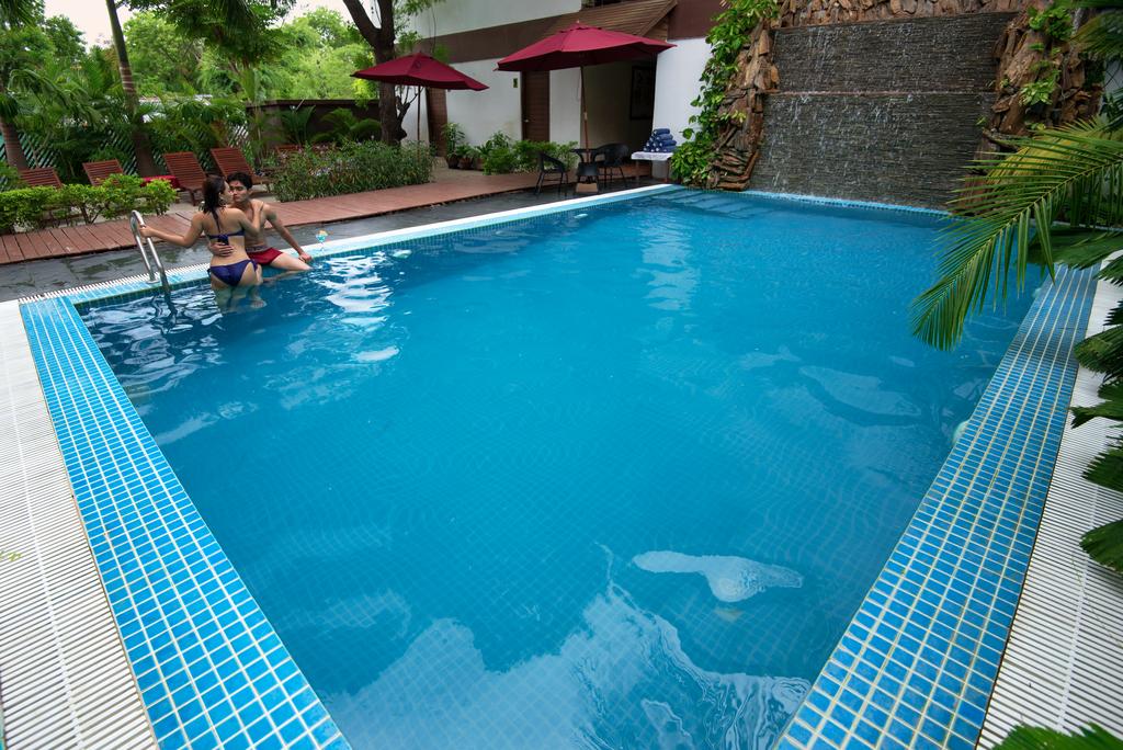 Royal Bagan Hotel