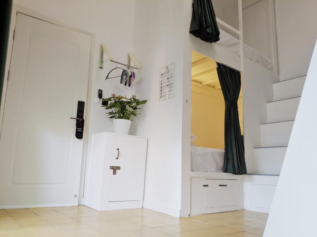 SYRI Guesthouse Vientiane Hostel & Cafe