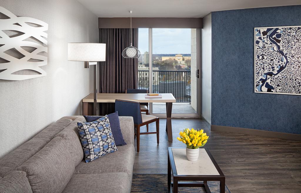 Embassy Suites Philadelphia - Center City