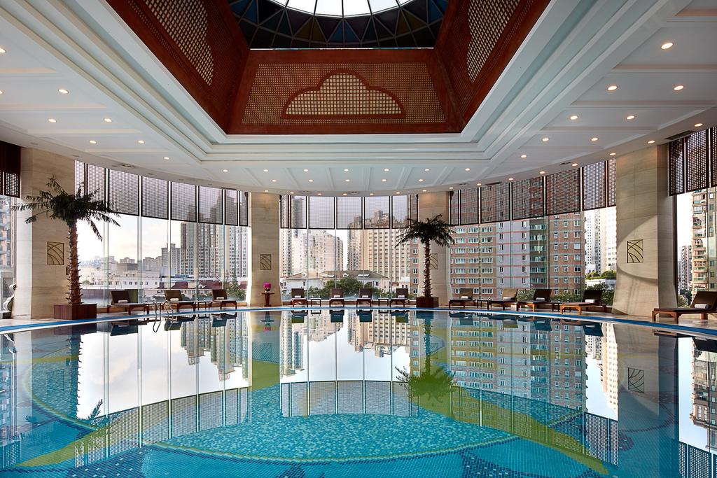 Pullman Shanghai Skyway