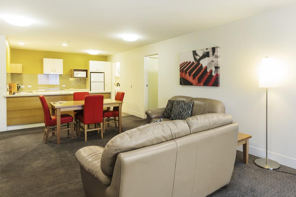 The Old Woolstore Apartment Hotel