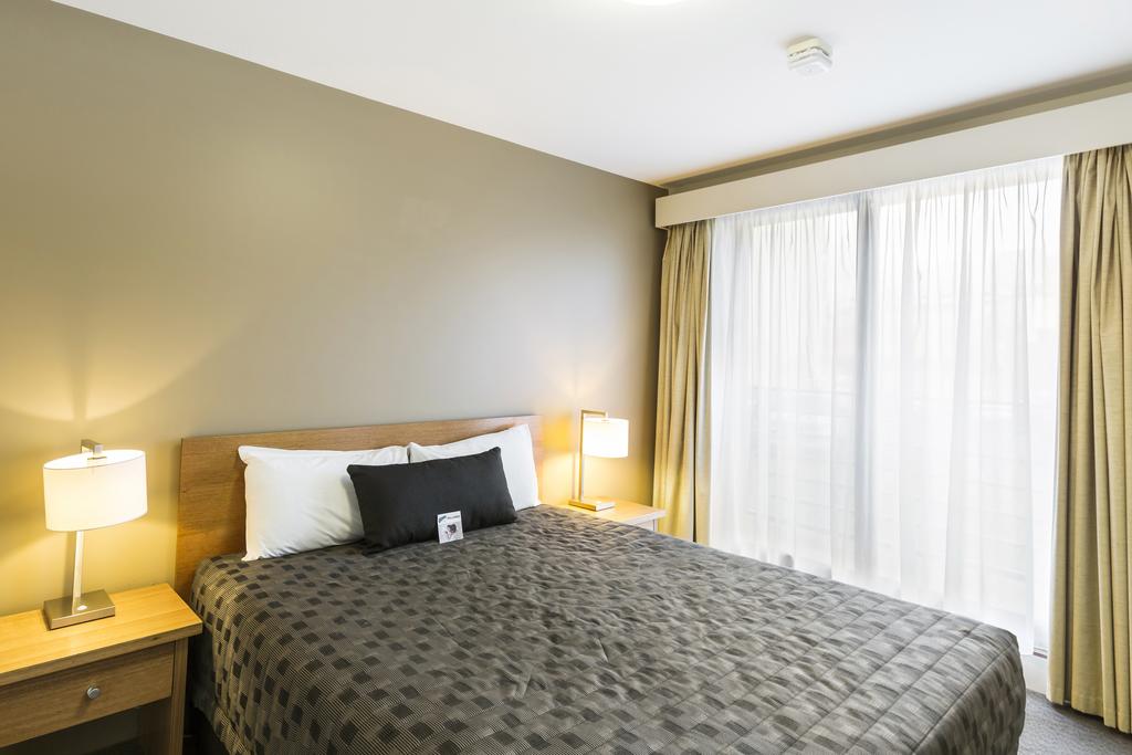 The Old Woolstore Apartment Hotel