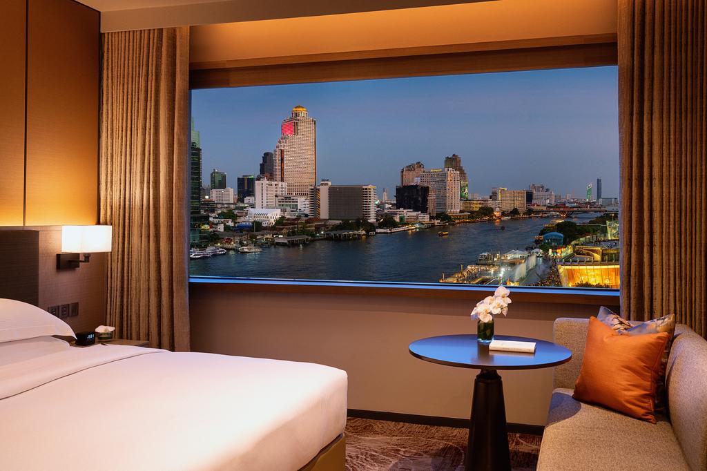 Millennium Hilton Bangkok