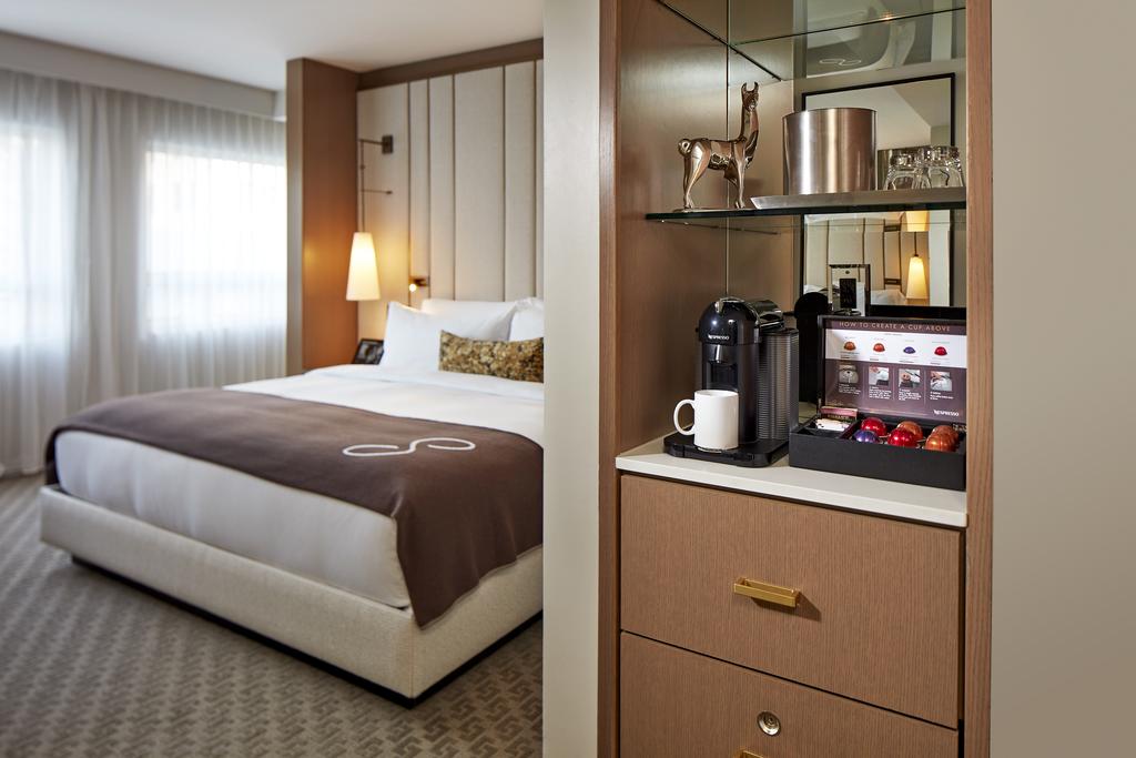 The Statler Dallas, Curio Collection By Hilton