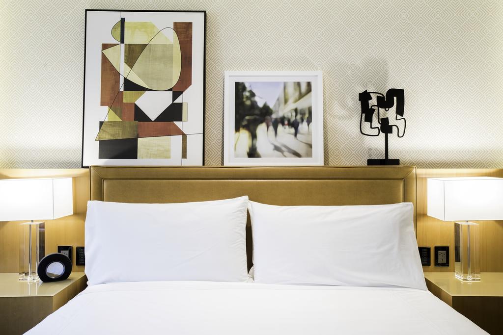 Conrad Chicago