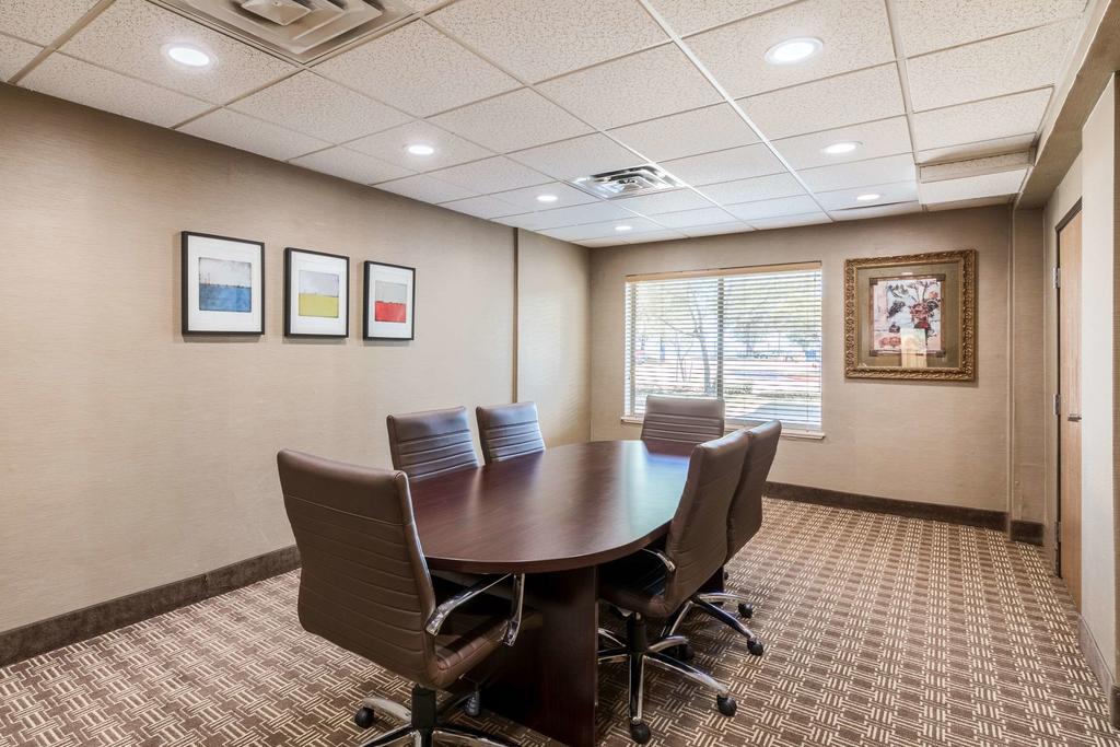 Comfort Suites Austin Airport