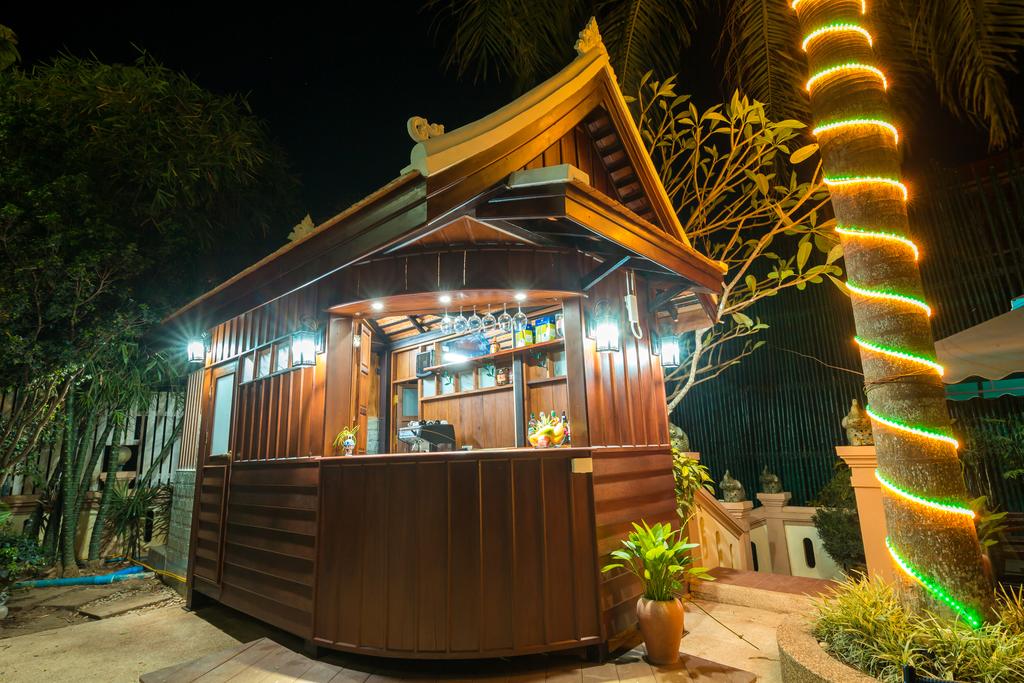 Ang Thong Hotel