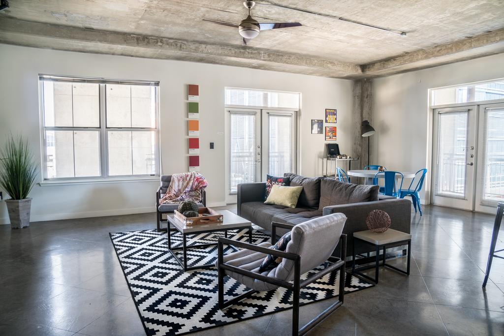 Kasa Austin Downtown Apartments