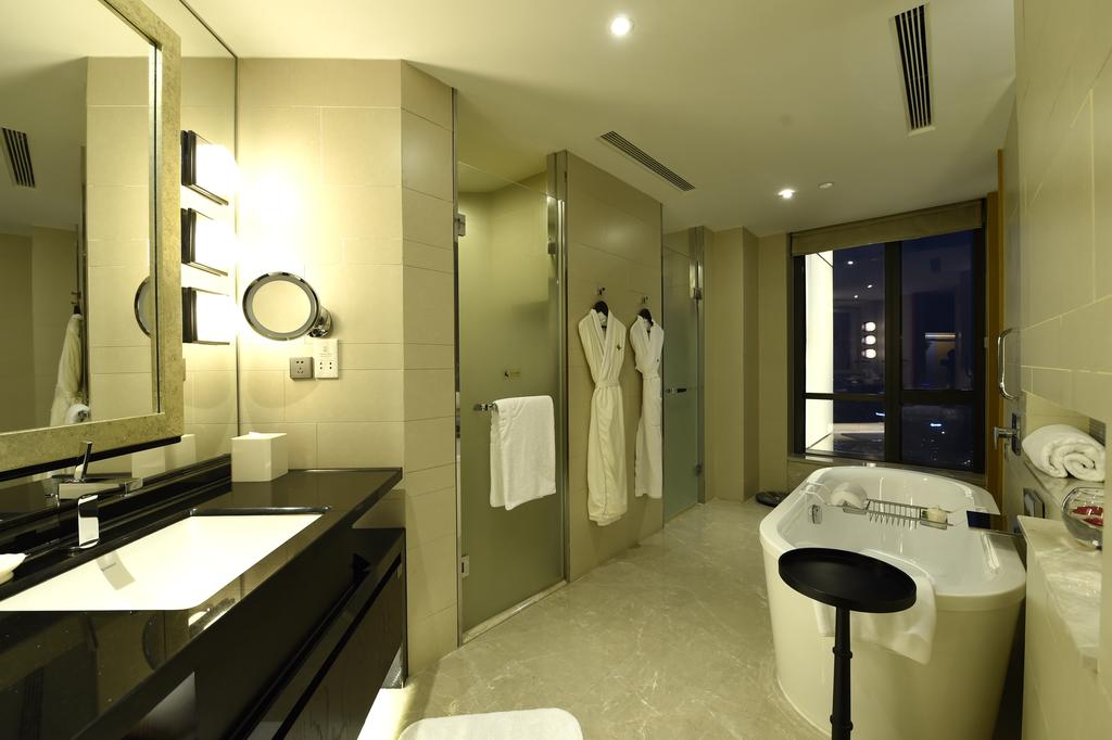 Jinling Hotel