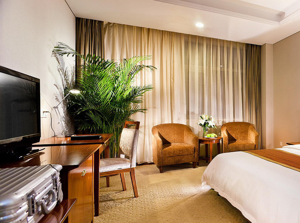 Nanjing Expo Center Hotel