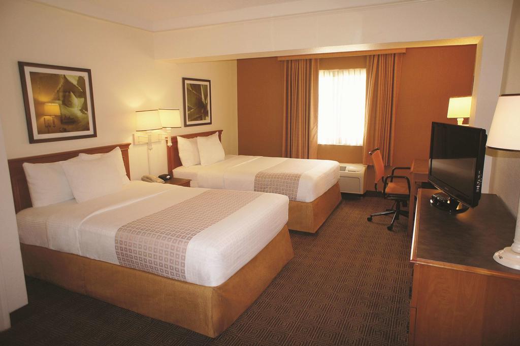 La Quinta Inn by Wyndham Austin Capitol / Downtown