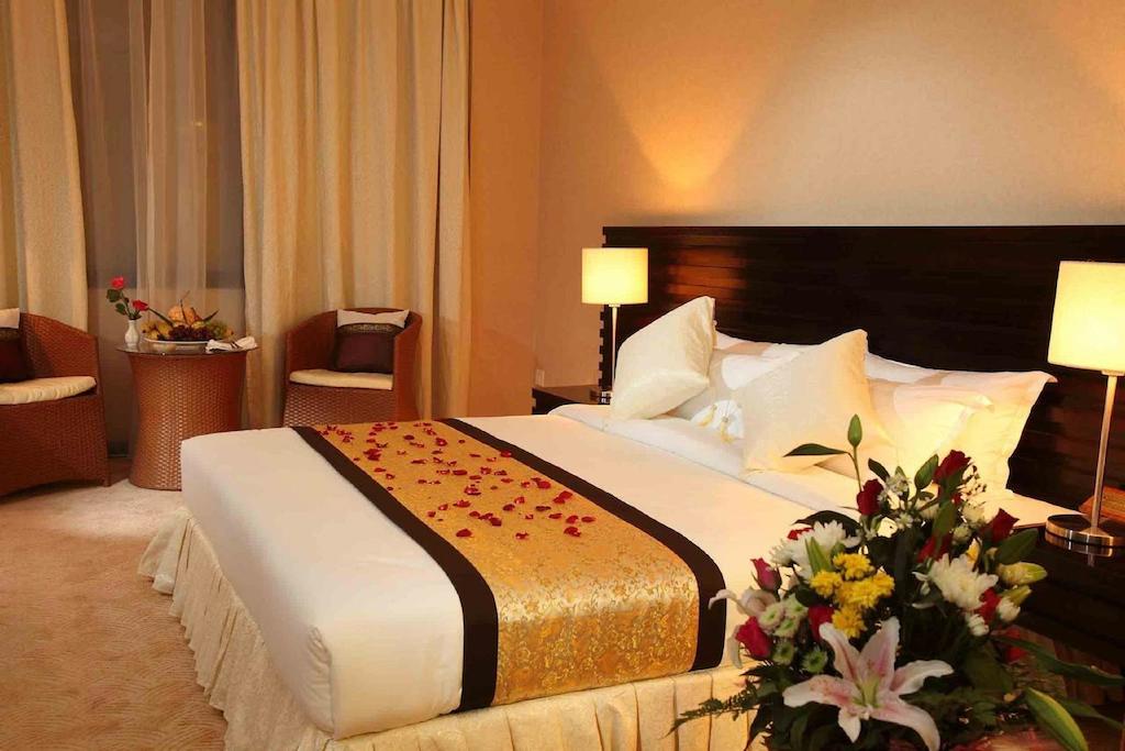 Savan Resorts