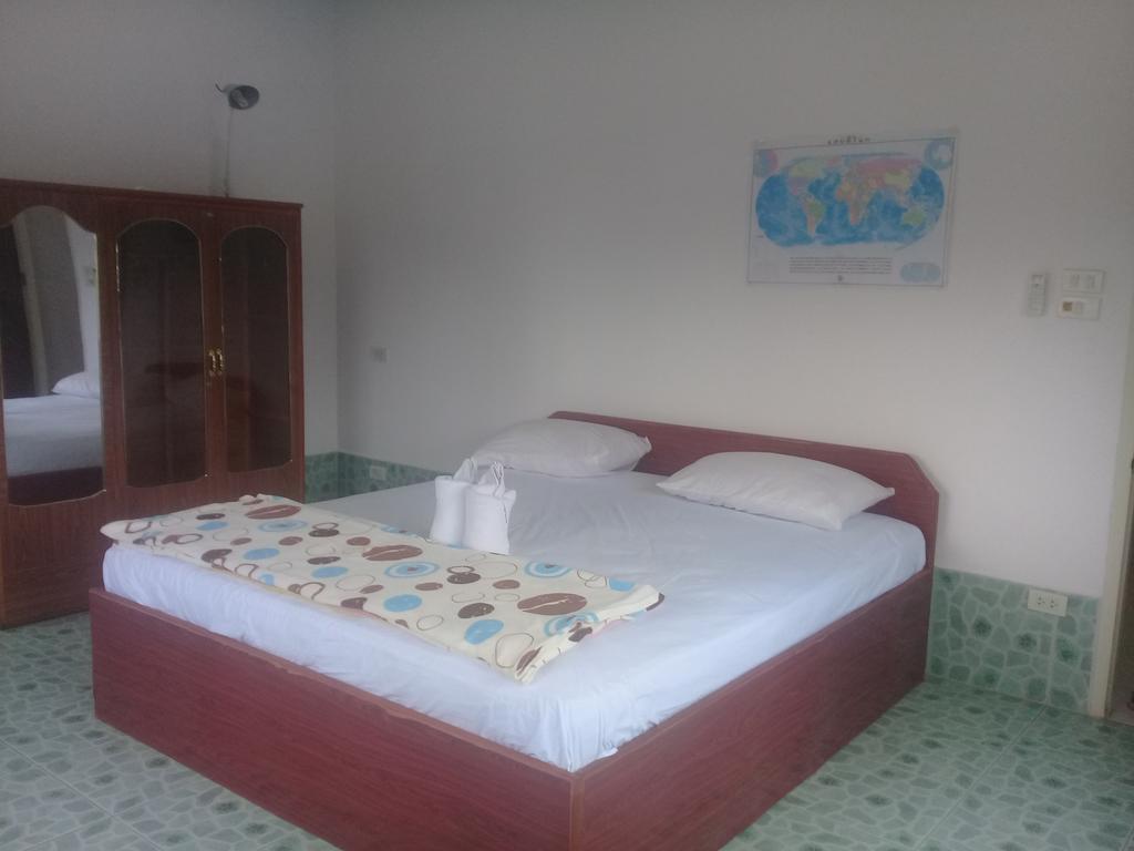 joli guesthouse