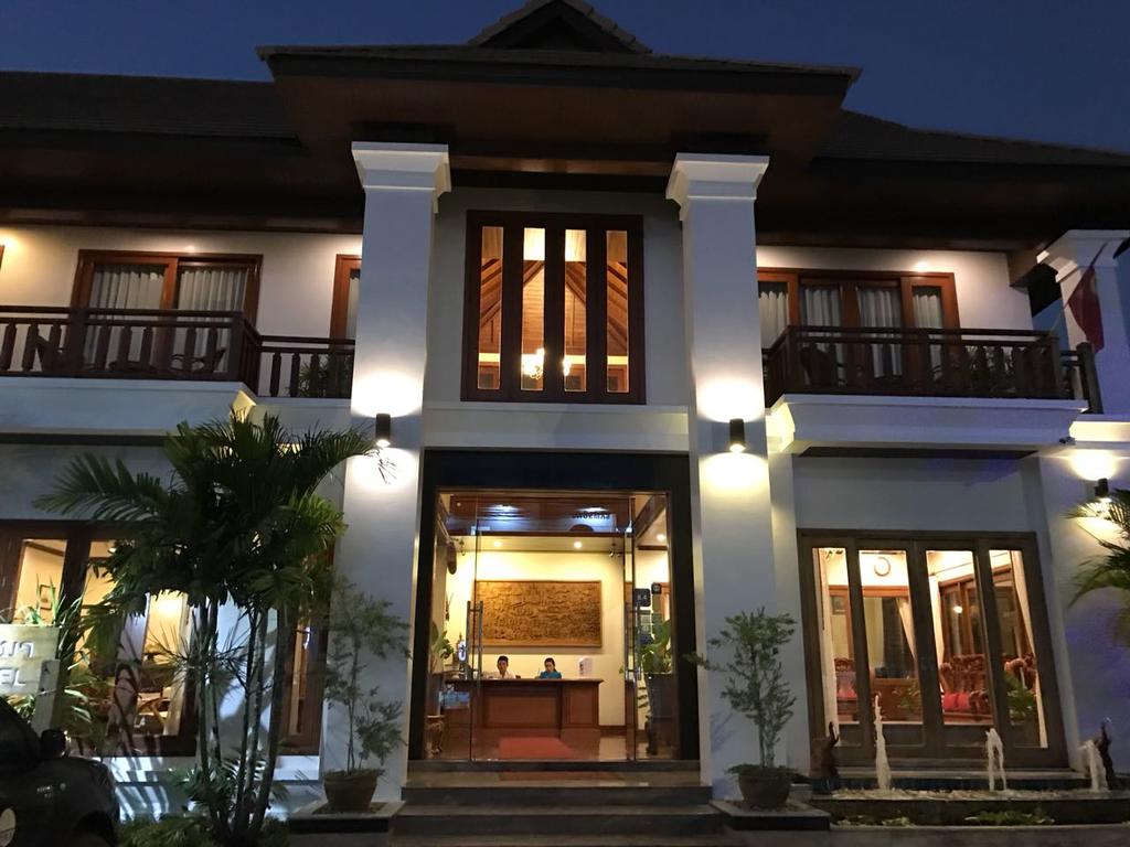 Athena Hotel
