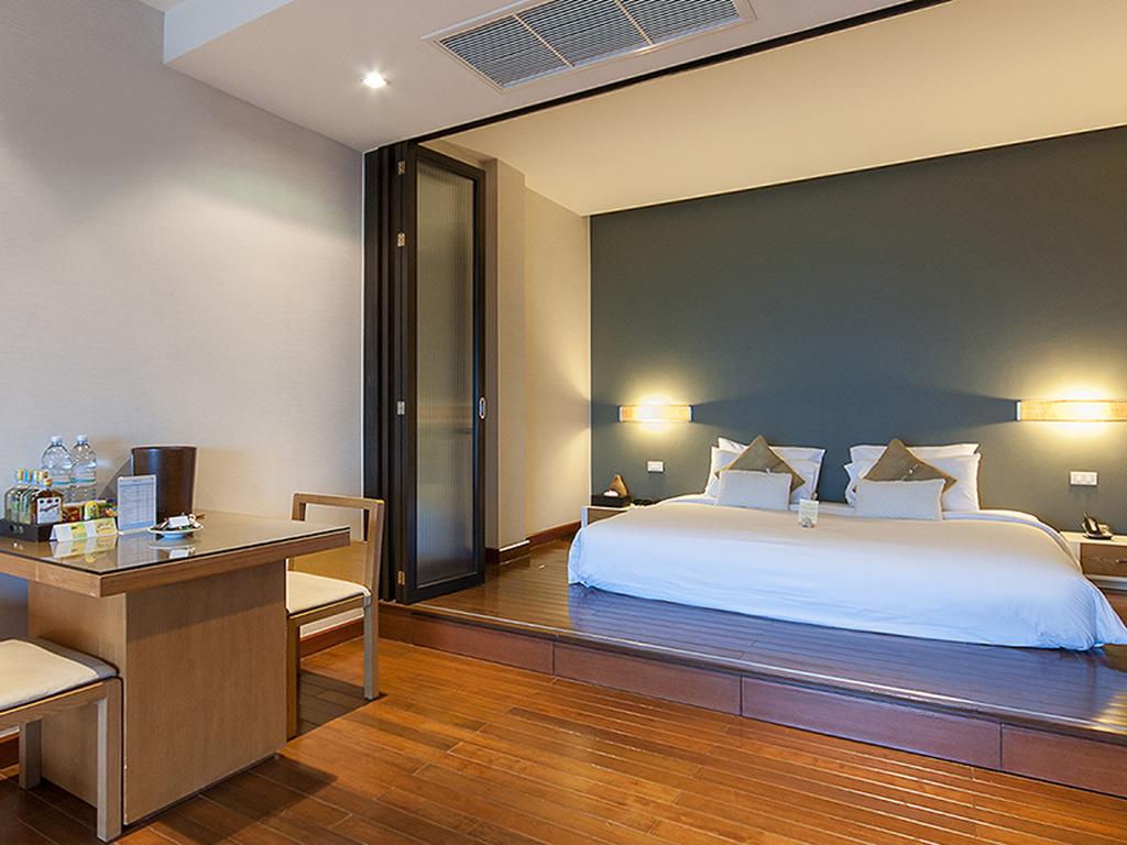 The Sea Koh Samui Beachfront Resort & Spa