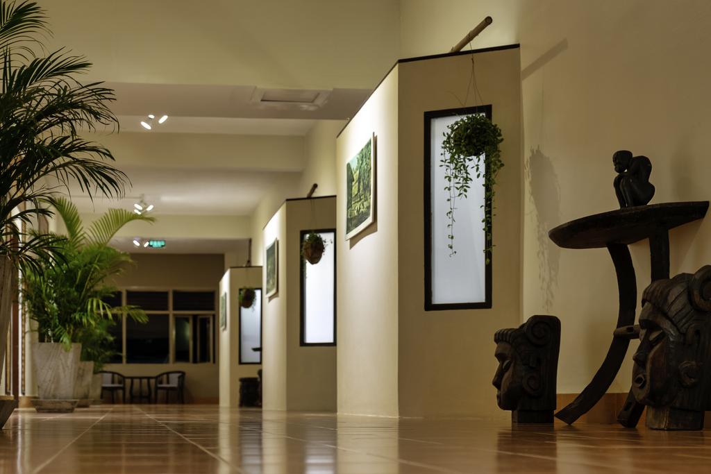 Pakse Hotel & Restaurant