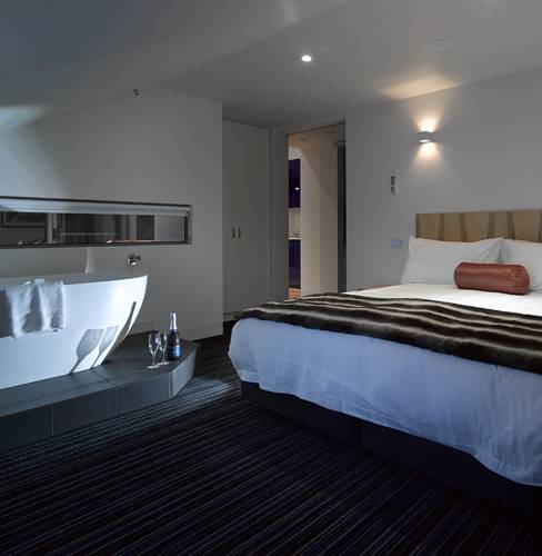 Salamanca Wharf Hotel