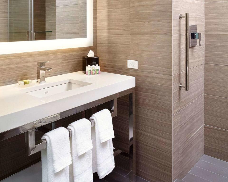 Cambria Hotel New York - Times Square