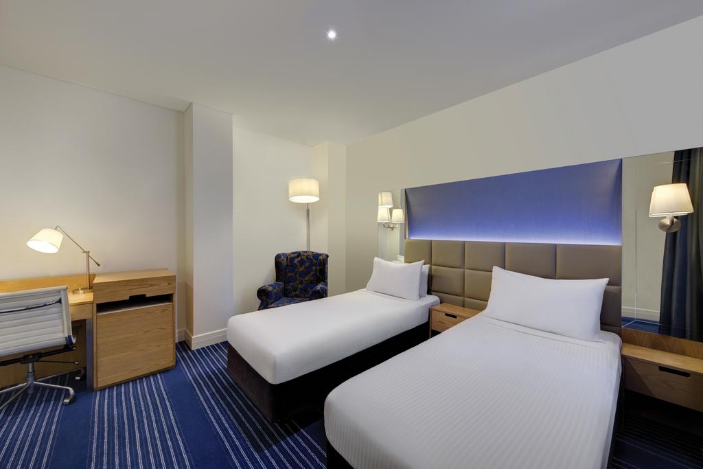 Rendezvous Hotel Melbourne