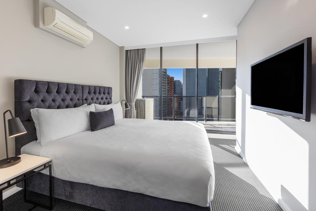 Meriton Suites Kent Street