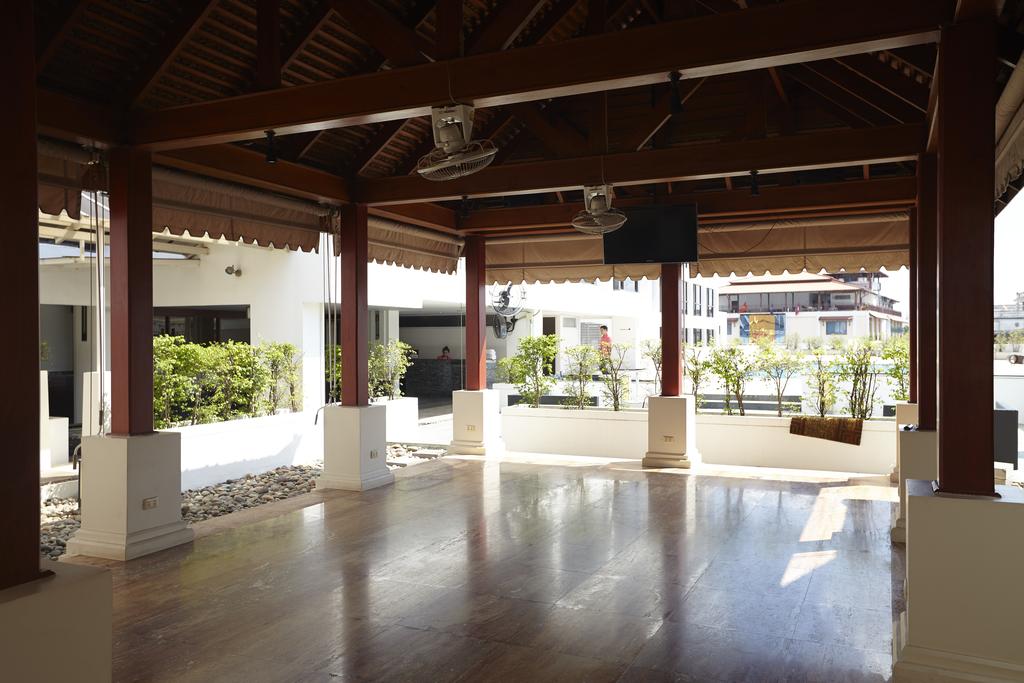 Lao Plaza Hotel