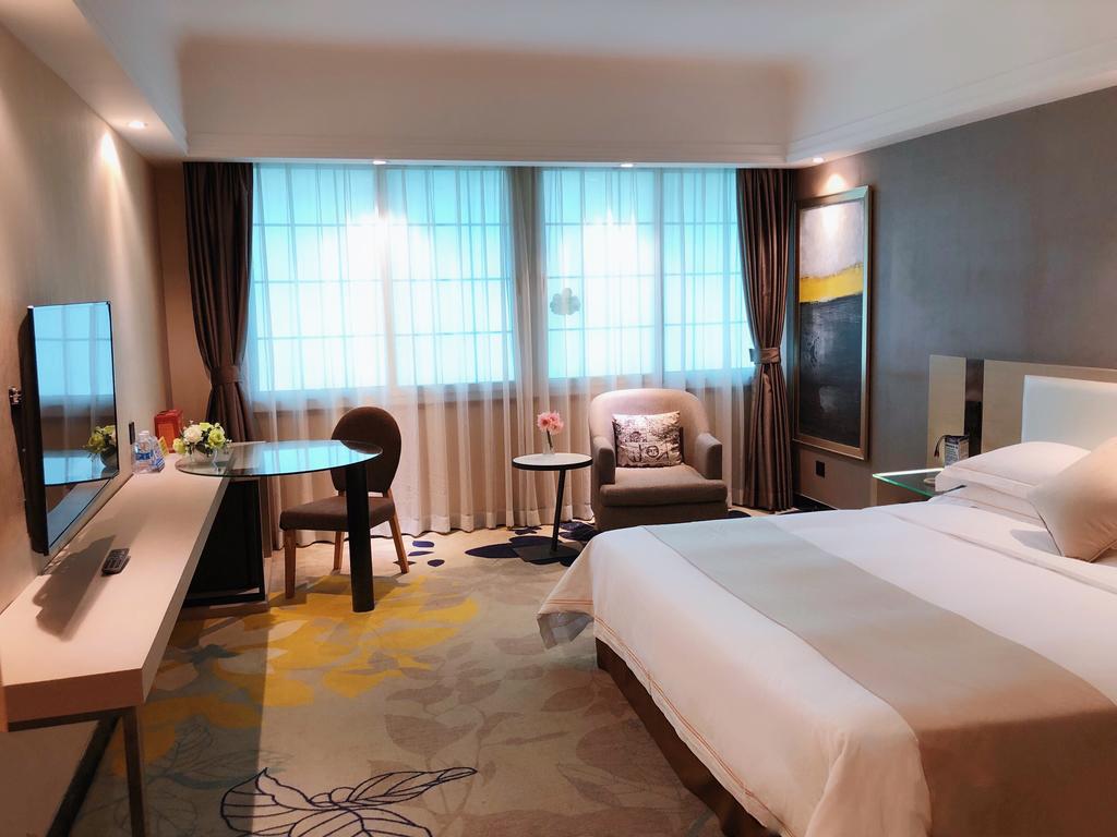 Shenzhen Kaili Hotel, Guomao Shopping Mall