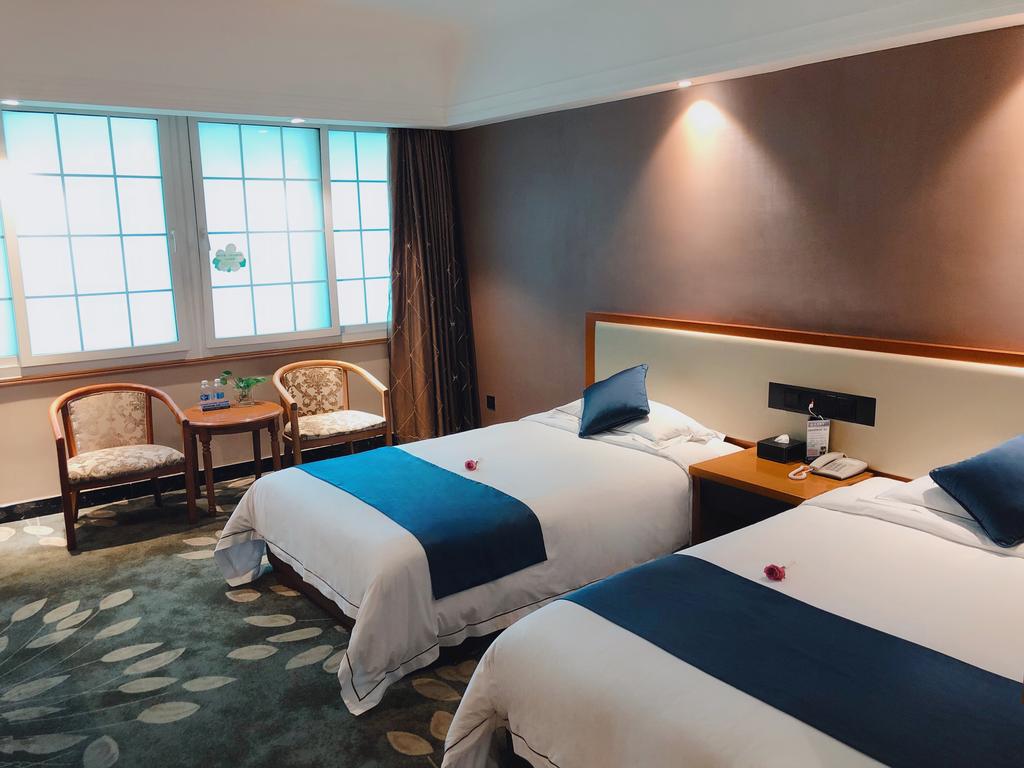 Shenzhen Kaili Hotel, Guomao Shopping Mall
