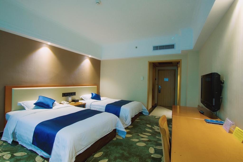 Shenzhen Kaili Hotel, Guomao Shopping Mall