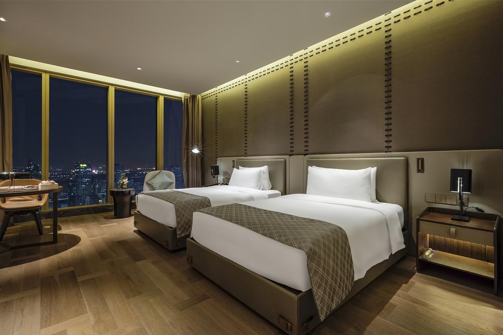 Nanjing Golden Eagle International Hotel