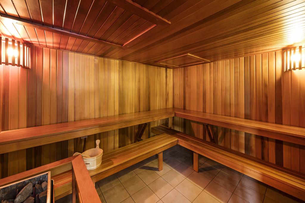Meriton Suites Broadbeach