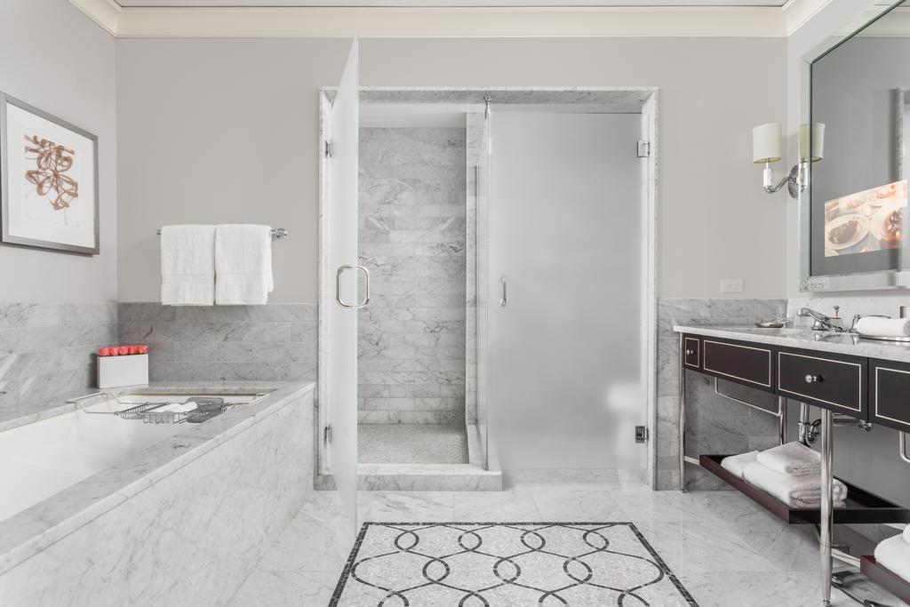 Waldorf Astoria Chicago