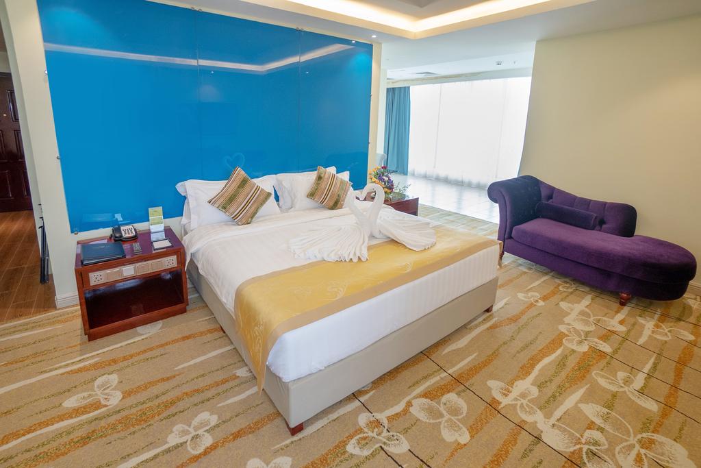 Grand Park Hotel
