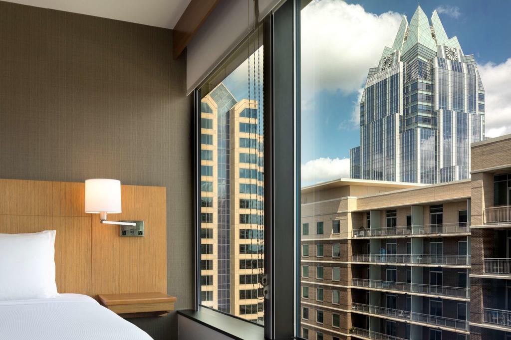 Hyatt Place Austin Downtown