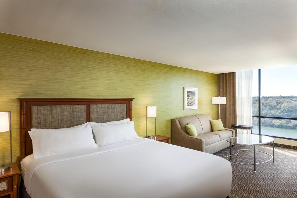 Holiday Inn Austin -Town Lake