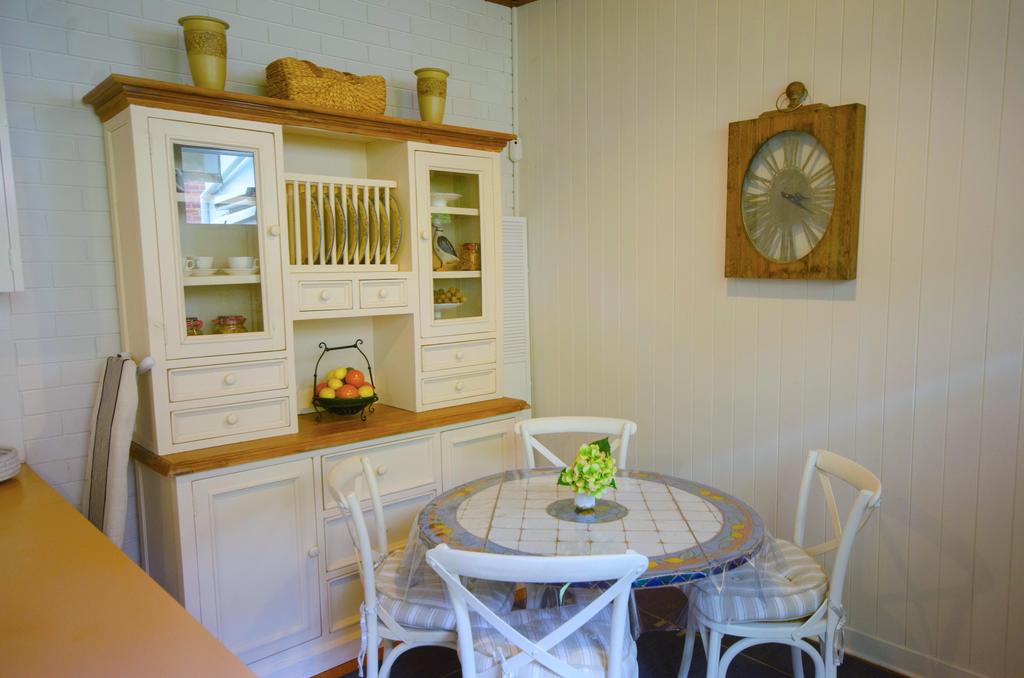 Westbury Cottage